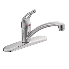 Llave con acabado en cromo, arco bajo y un maneral para cocina